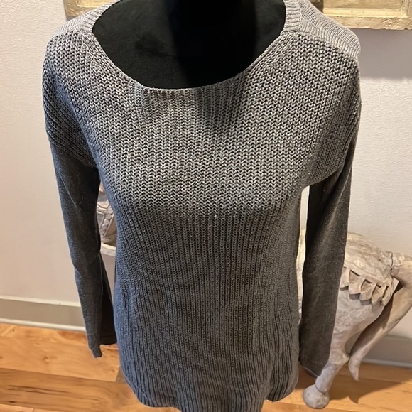 LOFT gray long ribbed sweater longer back long sleeves Sz S - Picture 2 of 7